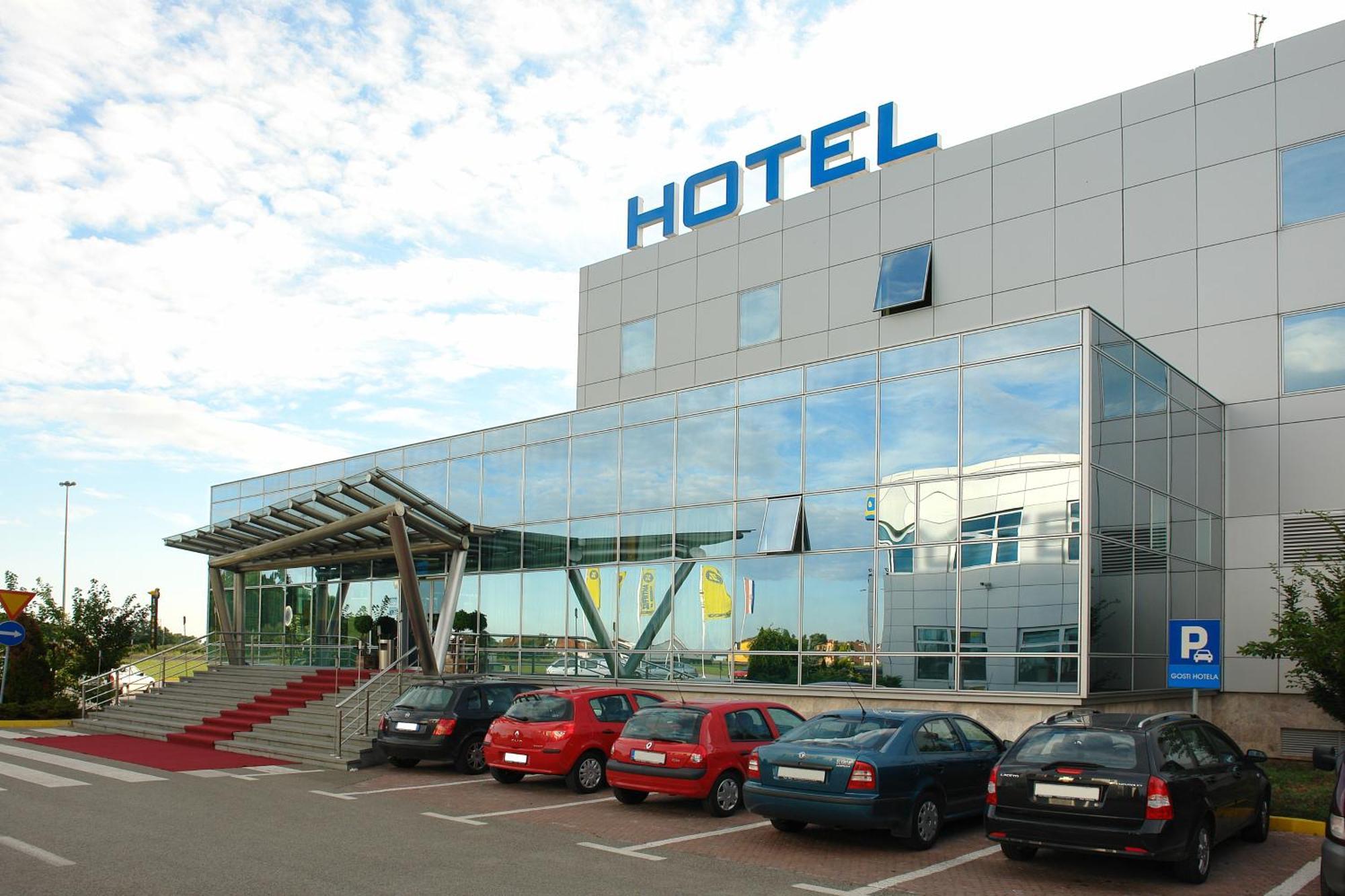 Hotel Zovko Zagreb Sesvete Exterior photo